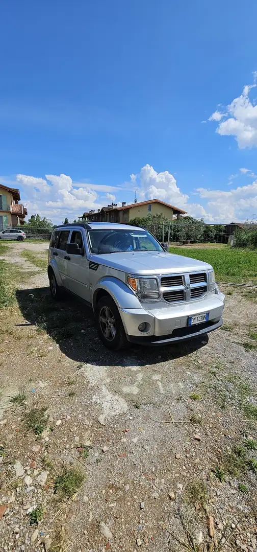 Dodge Nitro 2.8 L4 crd 16v R/T 4wd auto dpf - 1
