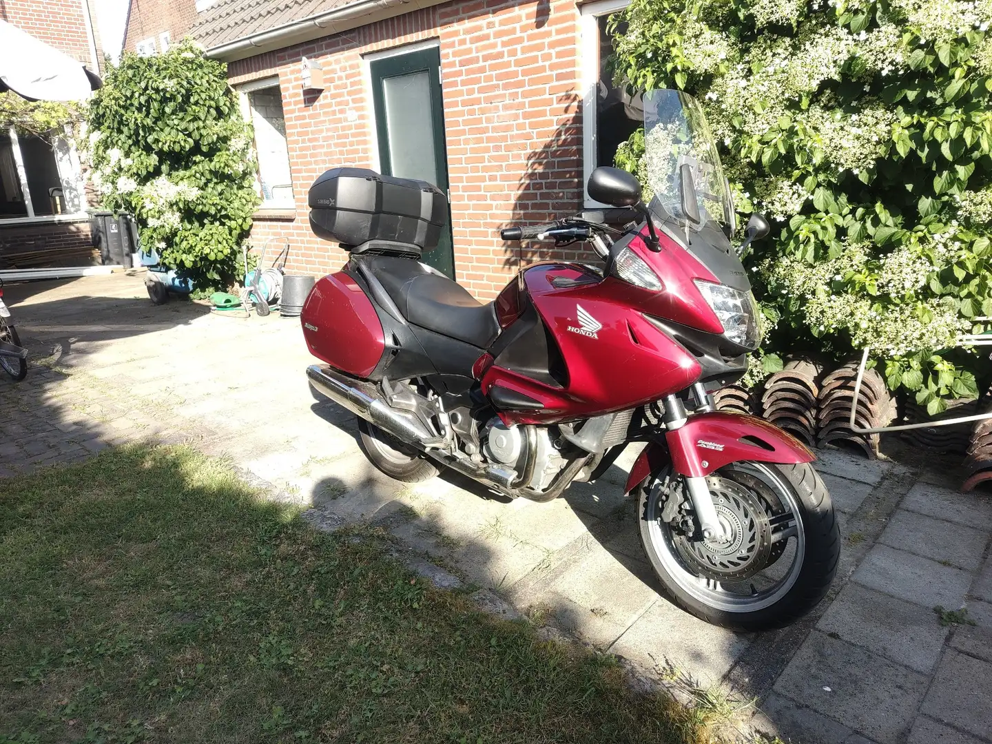 Honda NT 700 abs Rood - 1