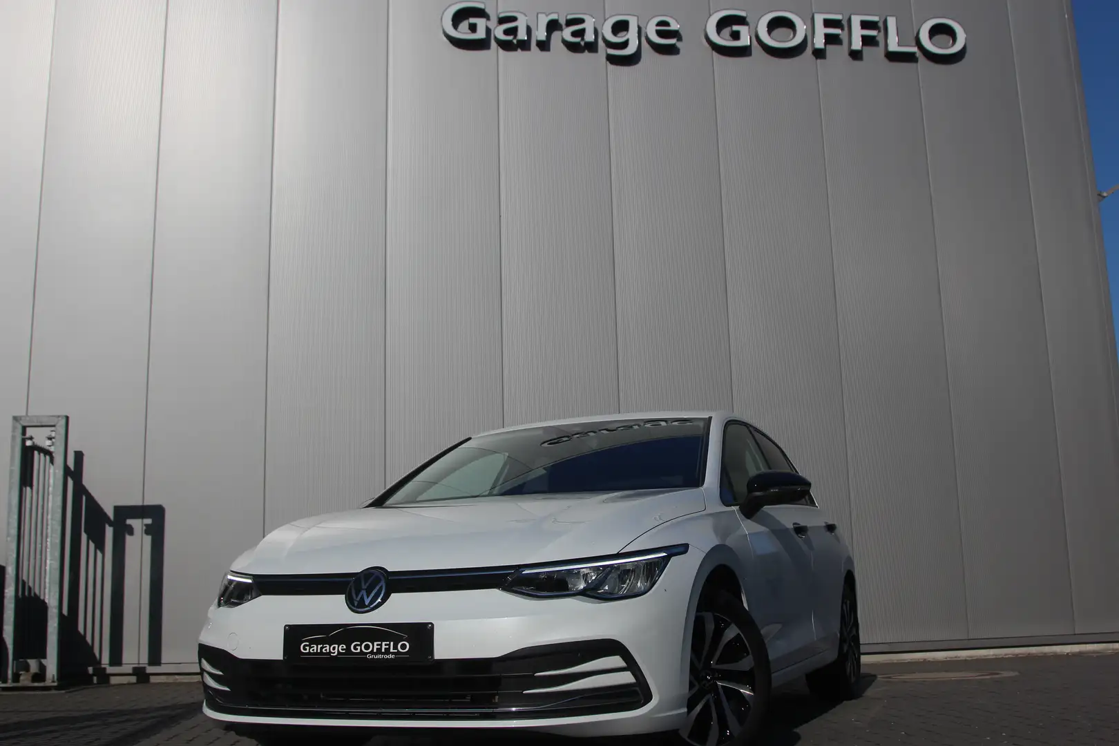 Volkswagen Golf Active 1.0 TSI - 36.192KM - 2023 Wit - 2