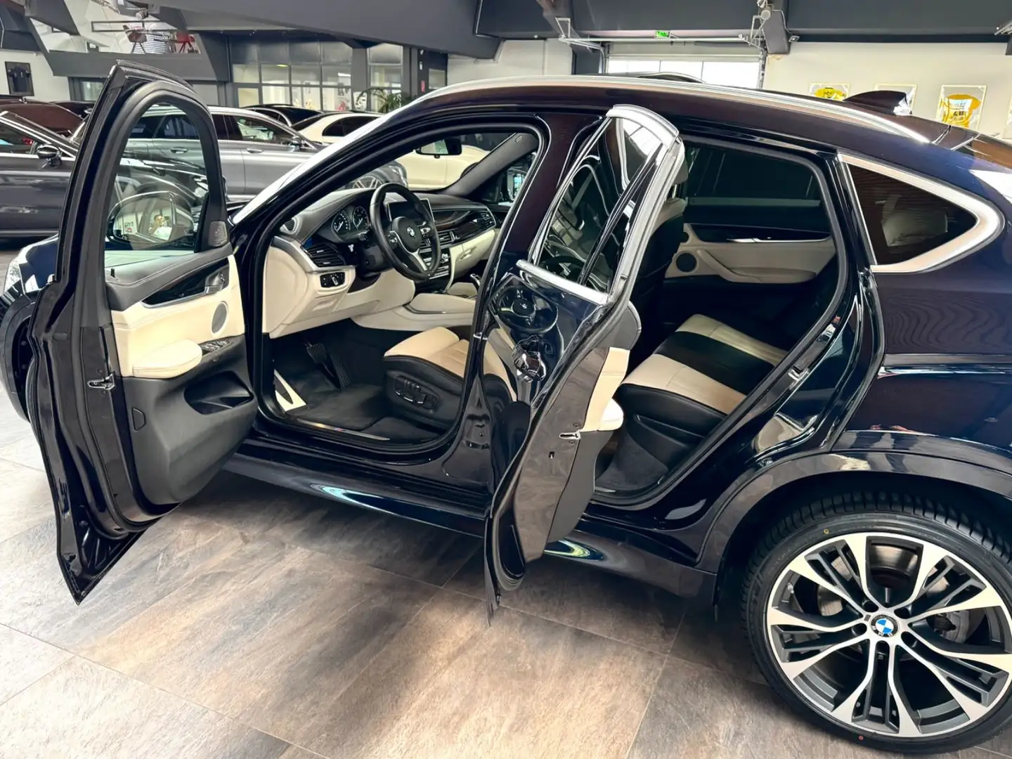 BMW X6 xDrive 40d #M-SPORTPAKET #INDIVIDUAL #TRAUM Schwarz - 2