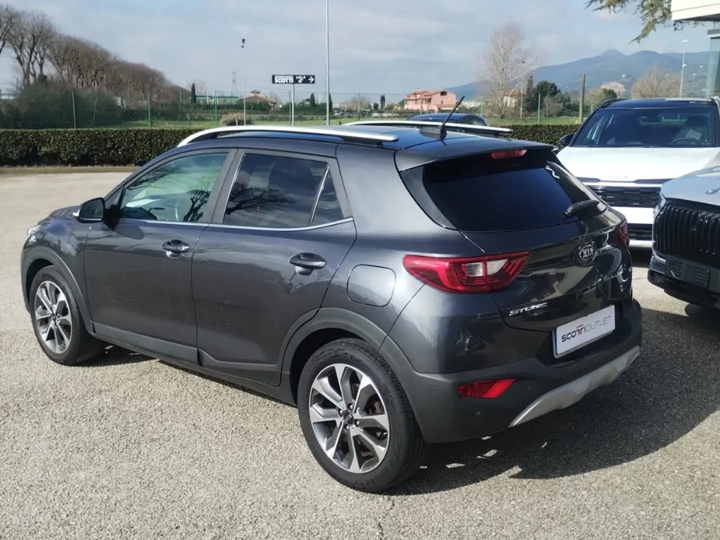 Kia Stonic 1.0 T-GDi Energy Grau - 2