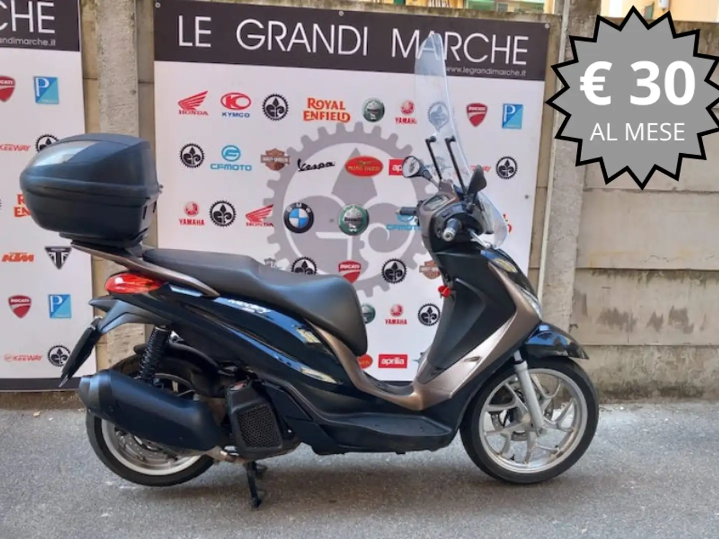 Piaggio Medley 150 - 1