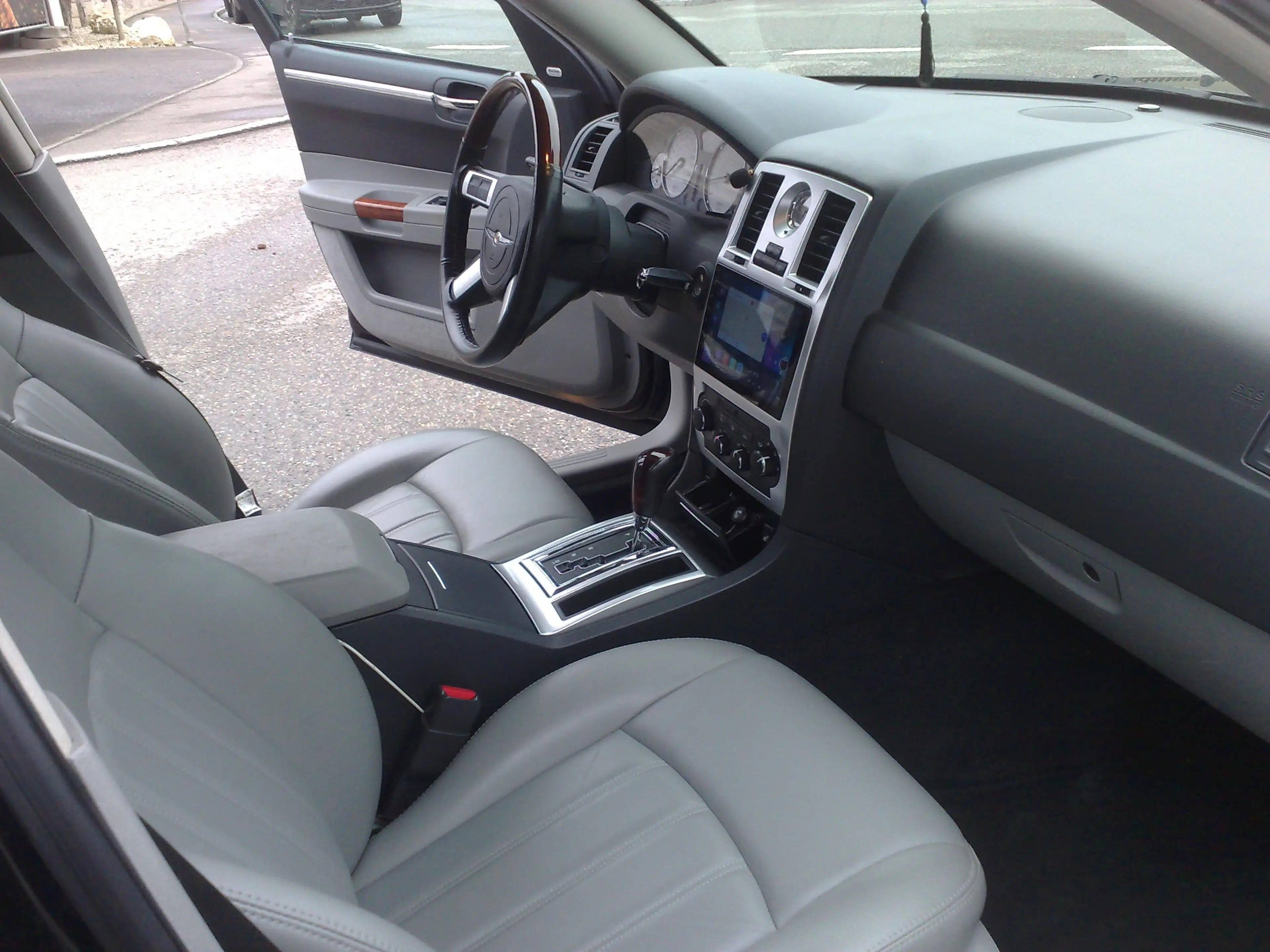 Chrysler 300C 300C Touring Diesel Touring 3.0 CRD DPF Automatik — photo 5