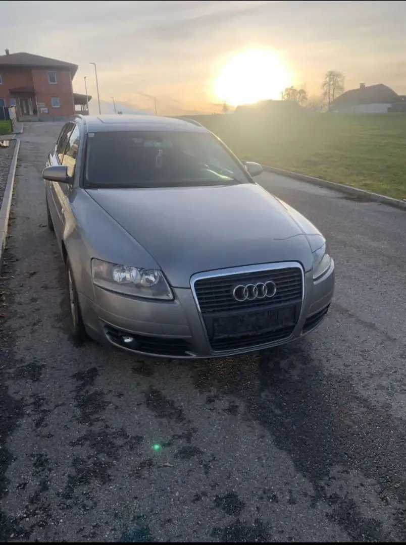 Audi A6 Avant 2.7 TDI DPF Grau - 2