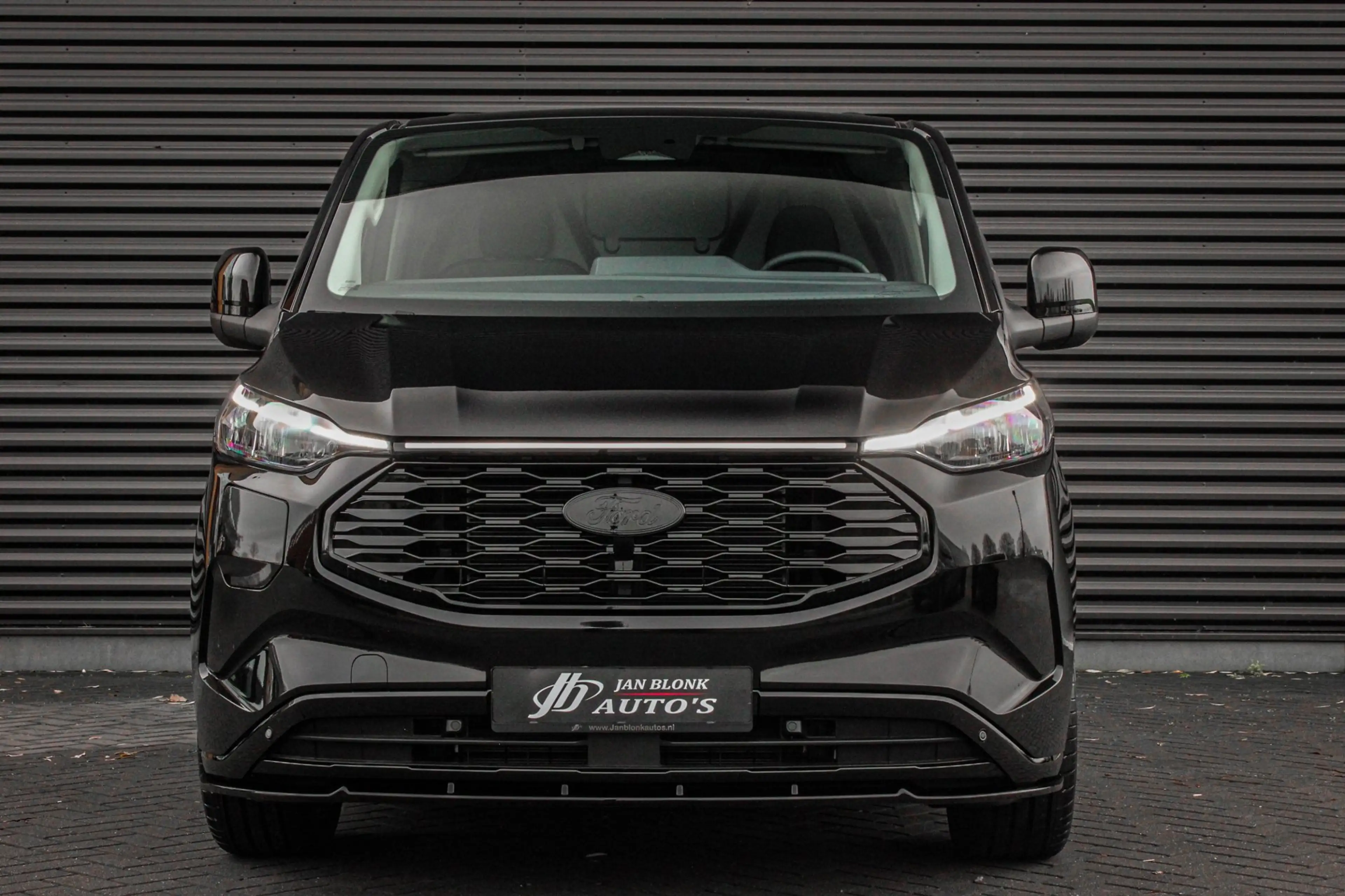 Ford E-Transit Cust. L2H1 Limited 71 kWh 218PK / JB- EDITON / CAM — photo 26