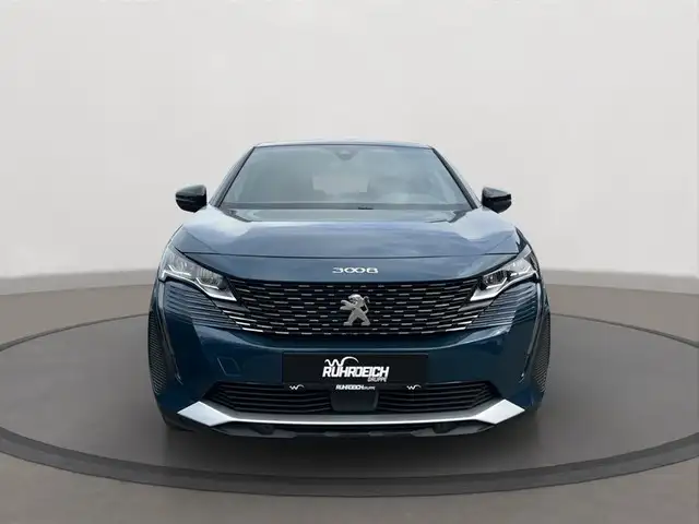 Peugeot 3008 view 6