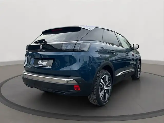 Peugeot 3008 view 5