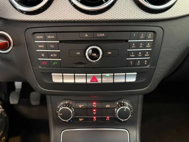 Mercedes-Benz B-Class view 22