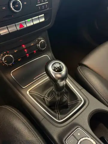 Mercedes-Benz B-Class view 21