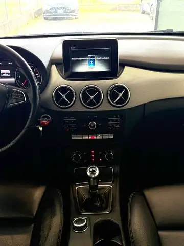 Mercedes-Benz B-Class view 20