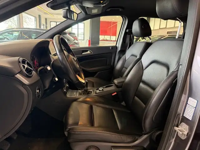 Mercedes-Benz B-Class view 10