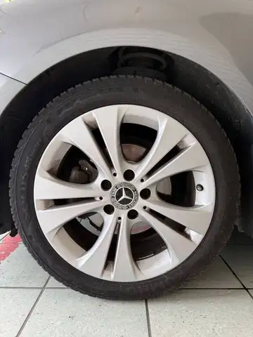 Mercedes-Benz B-Class view 24