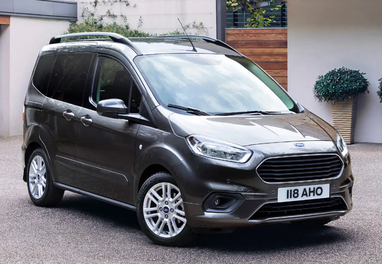 Ford Tourneo Courier 2026 — фото 6