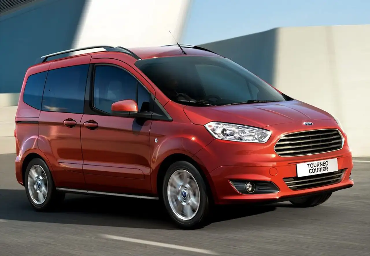Ford Tourneo Courier 2026