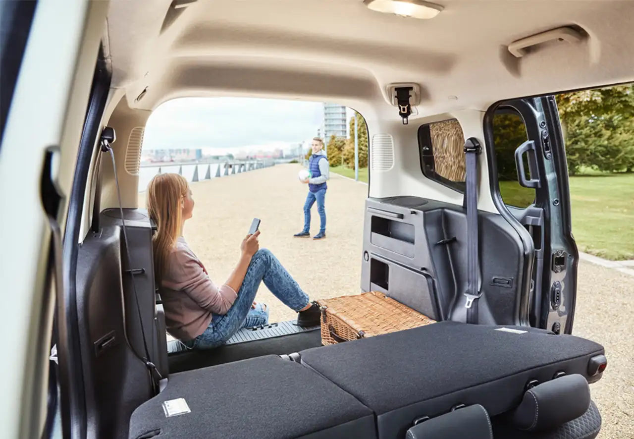 Ford Tourneo Courier 2026 — фото 12