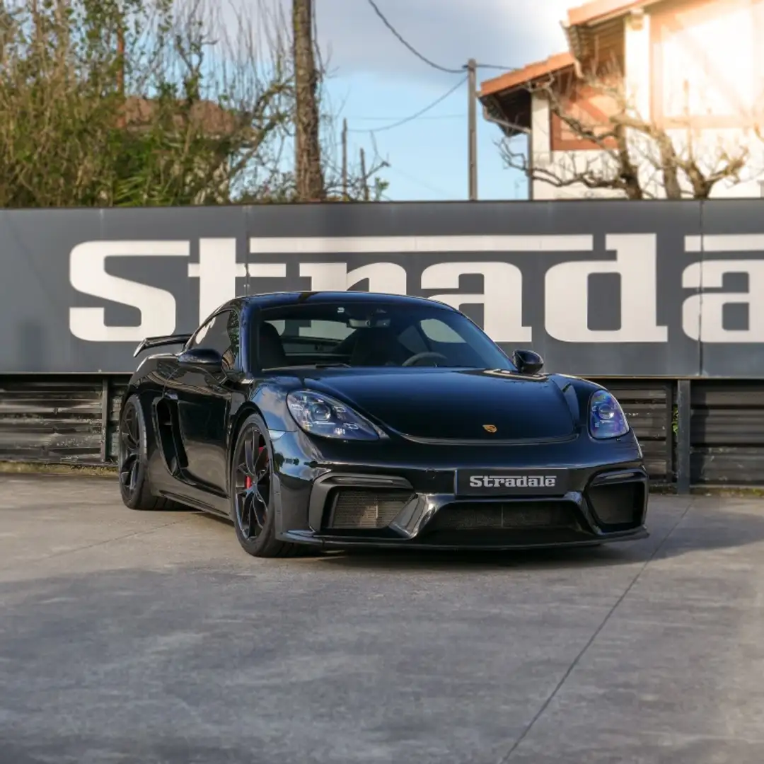 Porsche Cayman GT4 Schwarz - 1