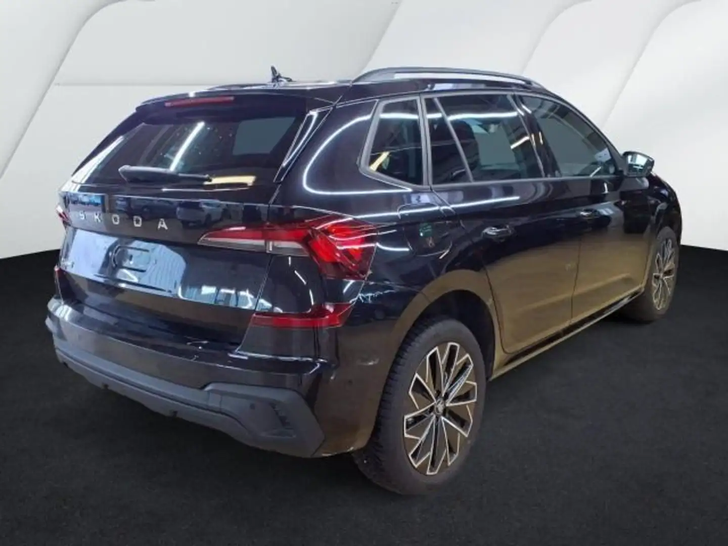 Skoda Kamiq 1.0 TSI DSG TOUR MATRIX+NAVI+AKH+ACC+SHZ Schwarz - 2