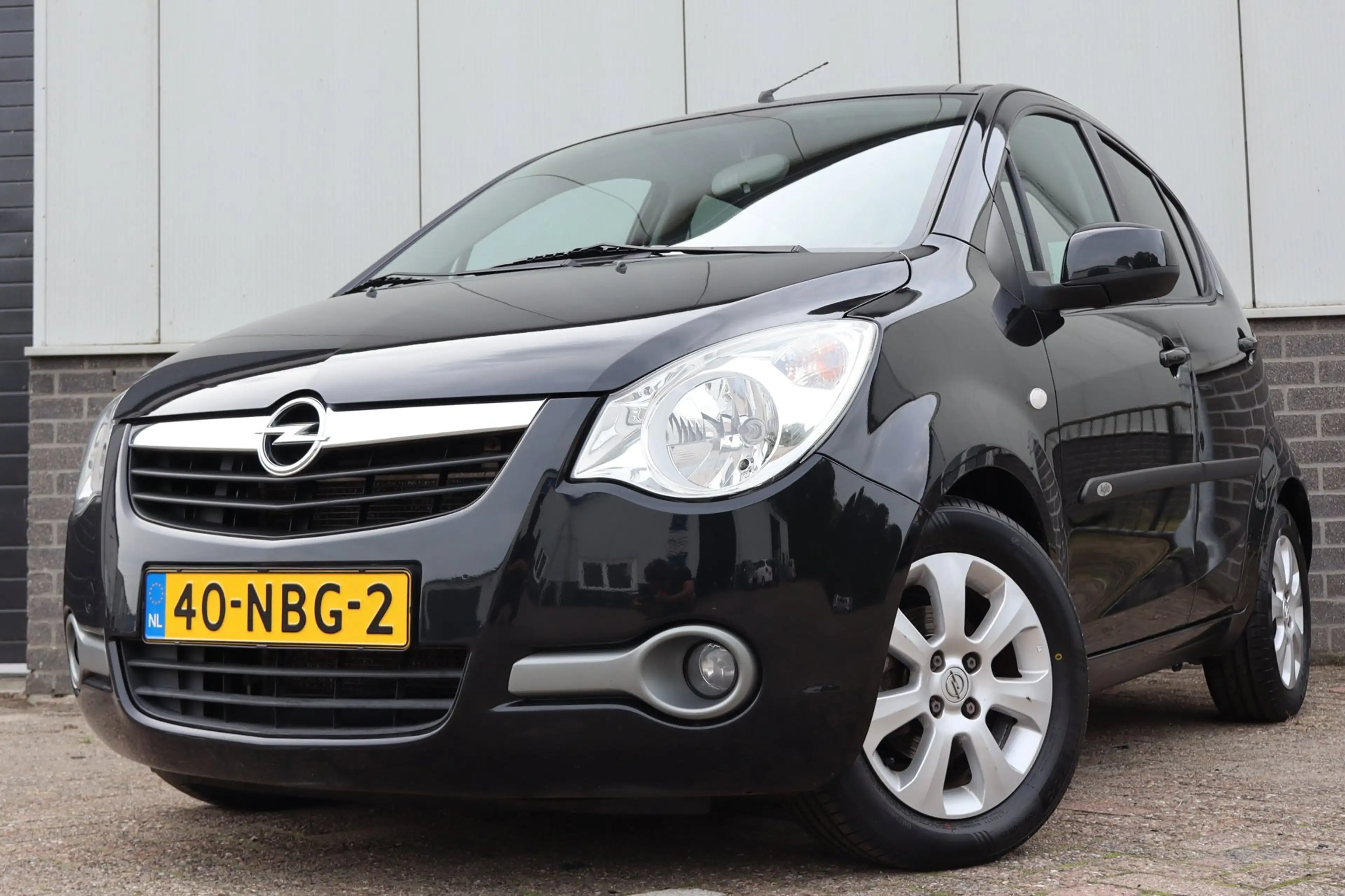 Opel Agila 1.2 Edition 1e eig. NL Auto — photo 2