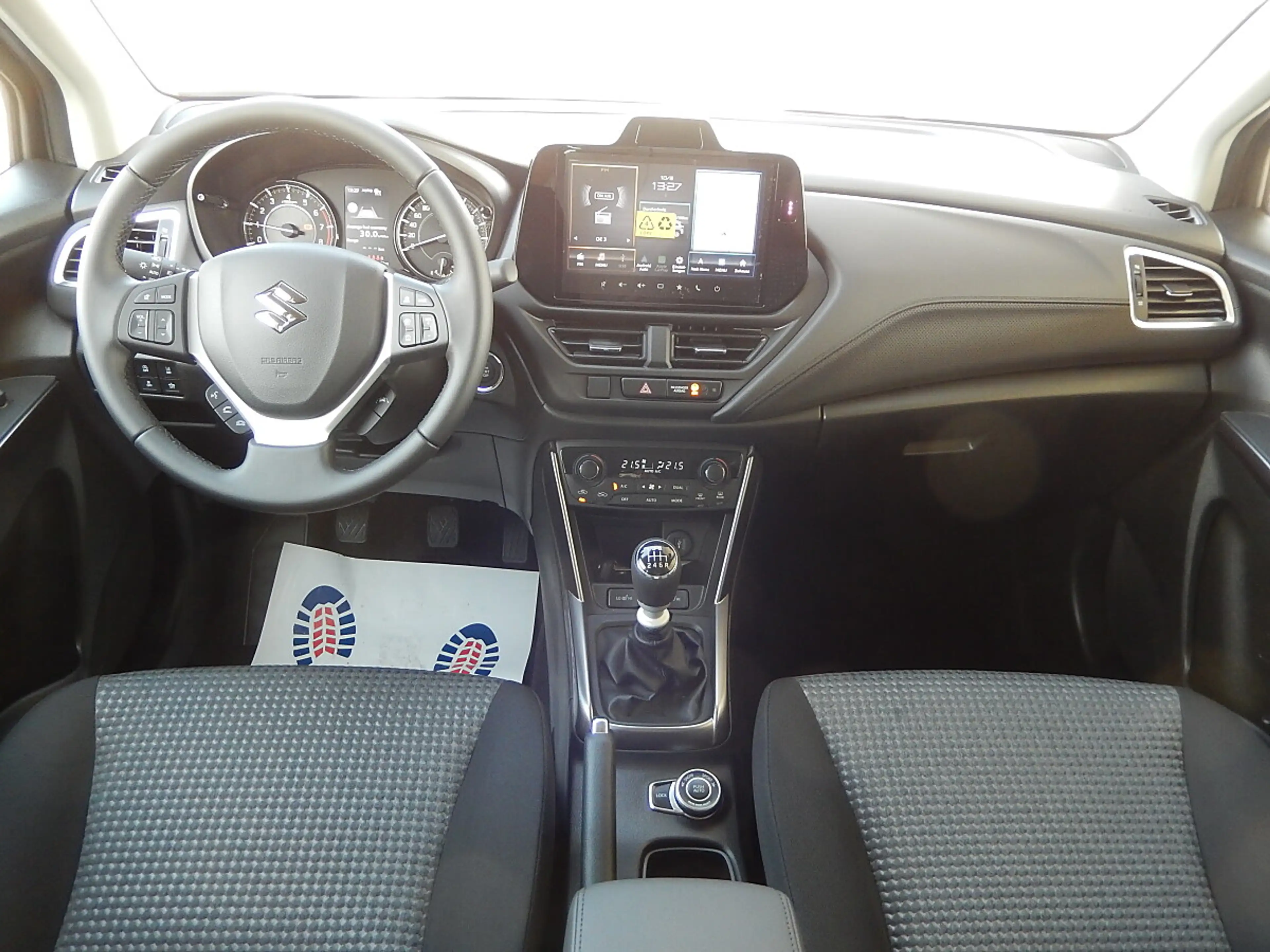 Suzuki S-Cross 1,4 Hybrid ALLGRIP shine — photo 12