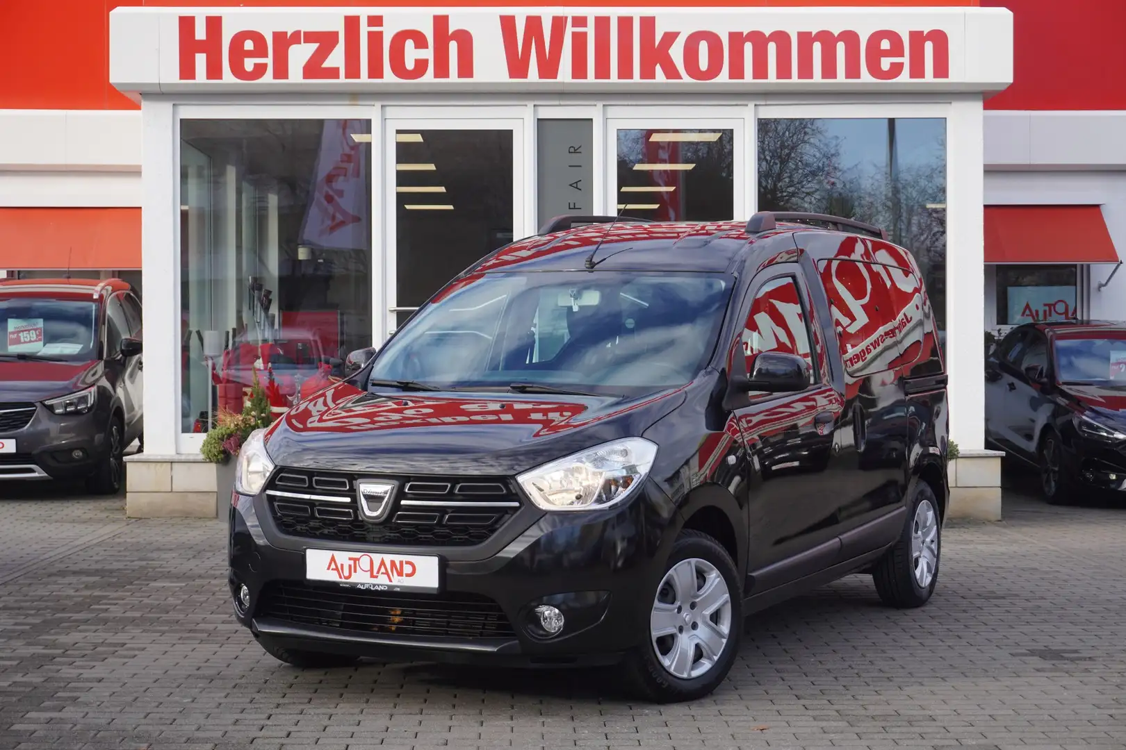 Dacia Dokker 1.6 SCe 100 SHZ PDC Bluetooth ISOFIX USB Noir - 2