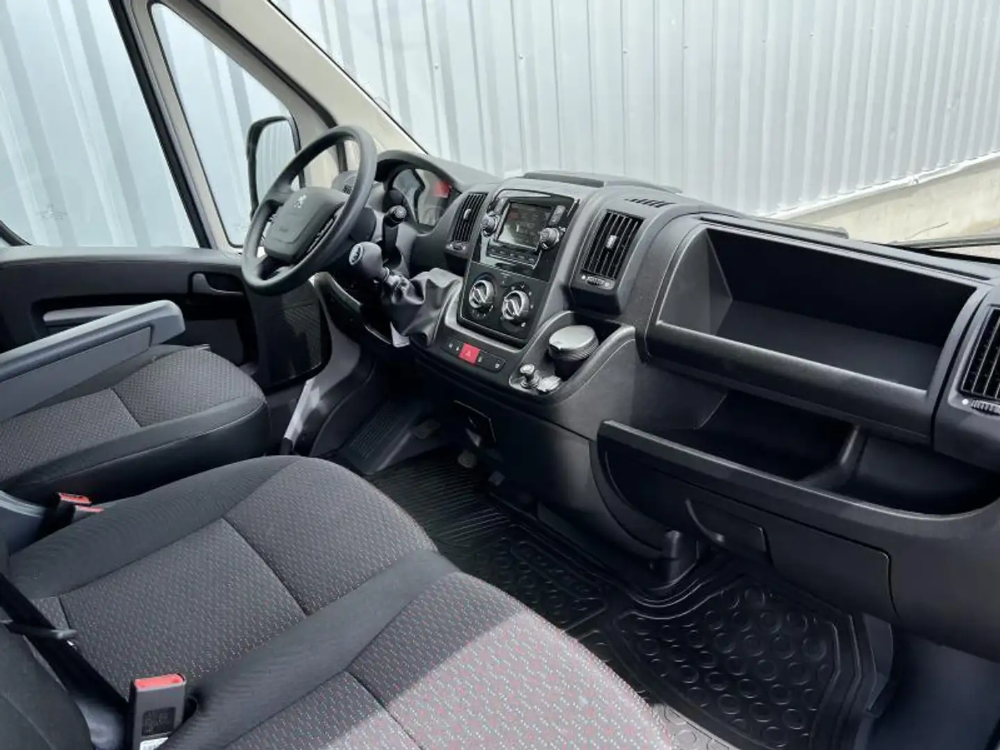 Peugeot Boxer FT 435 L4H2 ASPHALT *GARANTIE 1AN* Grijs - 2