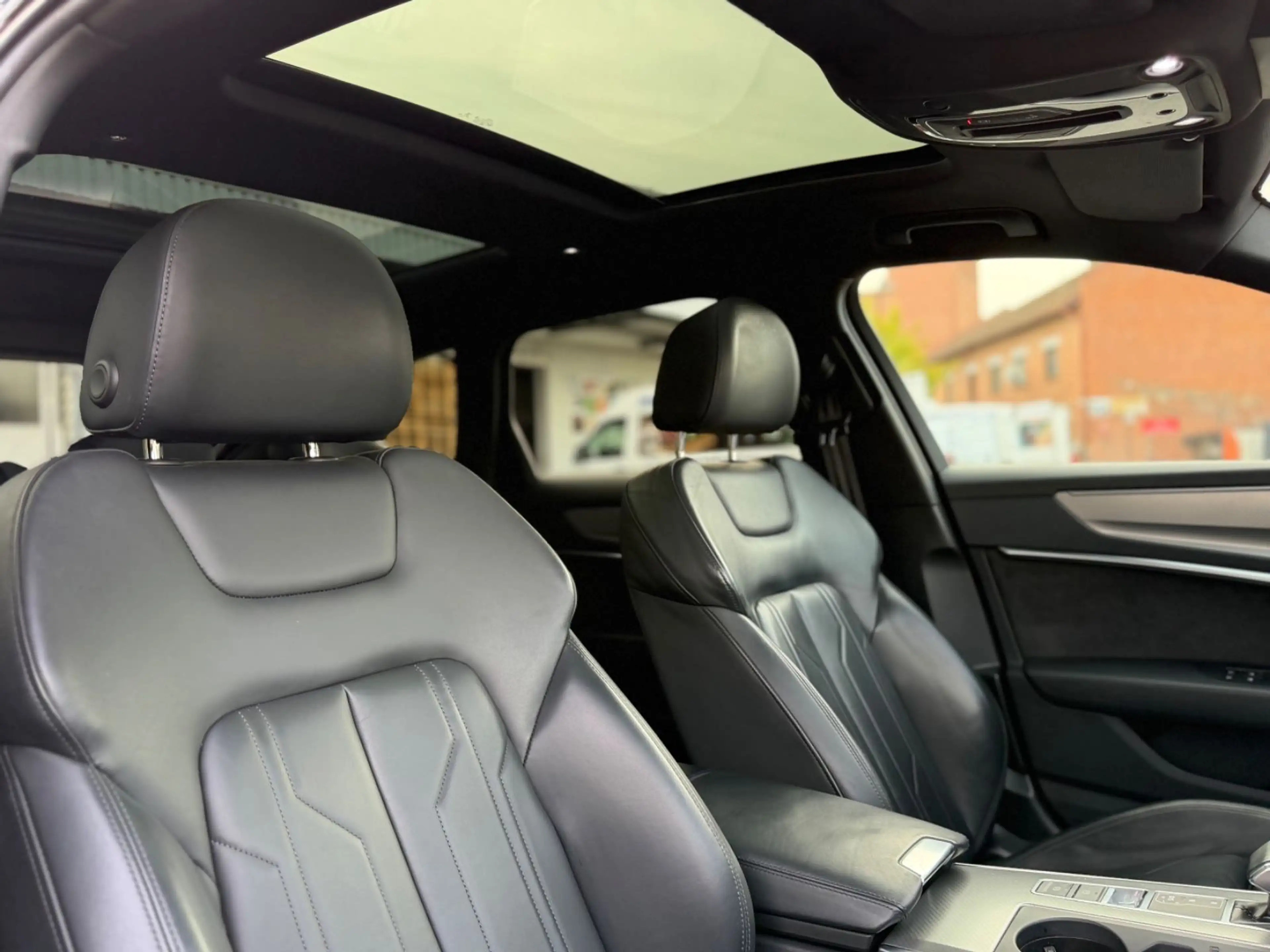Audi A6 Avant 45 TDI quattro sport*Pano*Line assist — photo 11