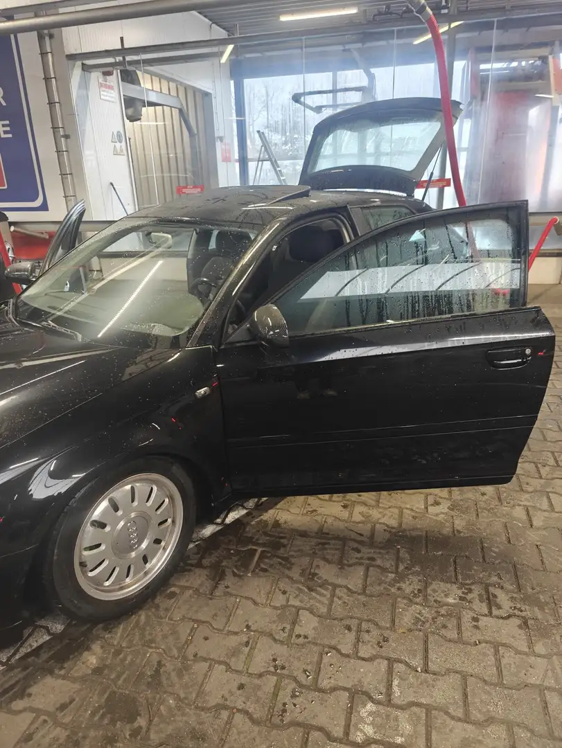 Audi A3 2.0 FSI Attr. PL Bns Zwart - 2