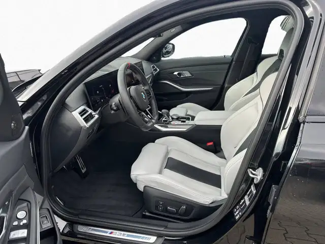 BMW M3 view 7