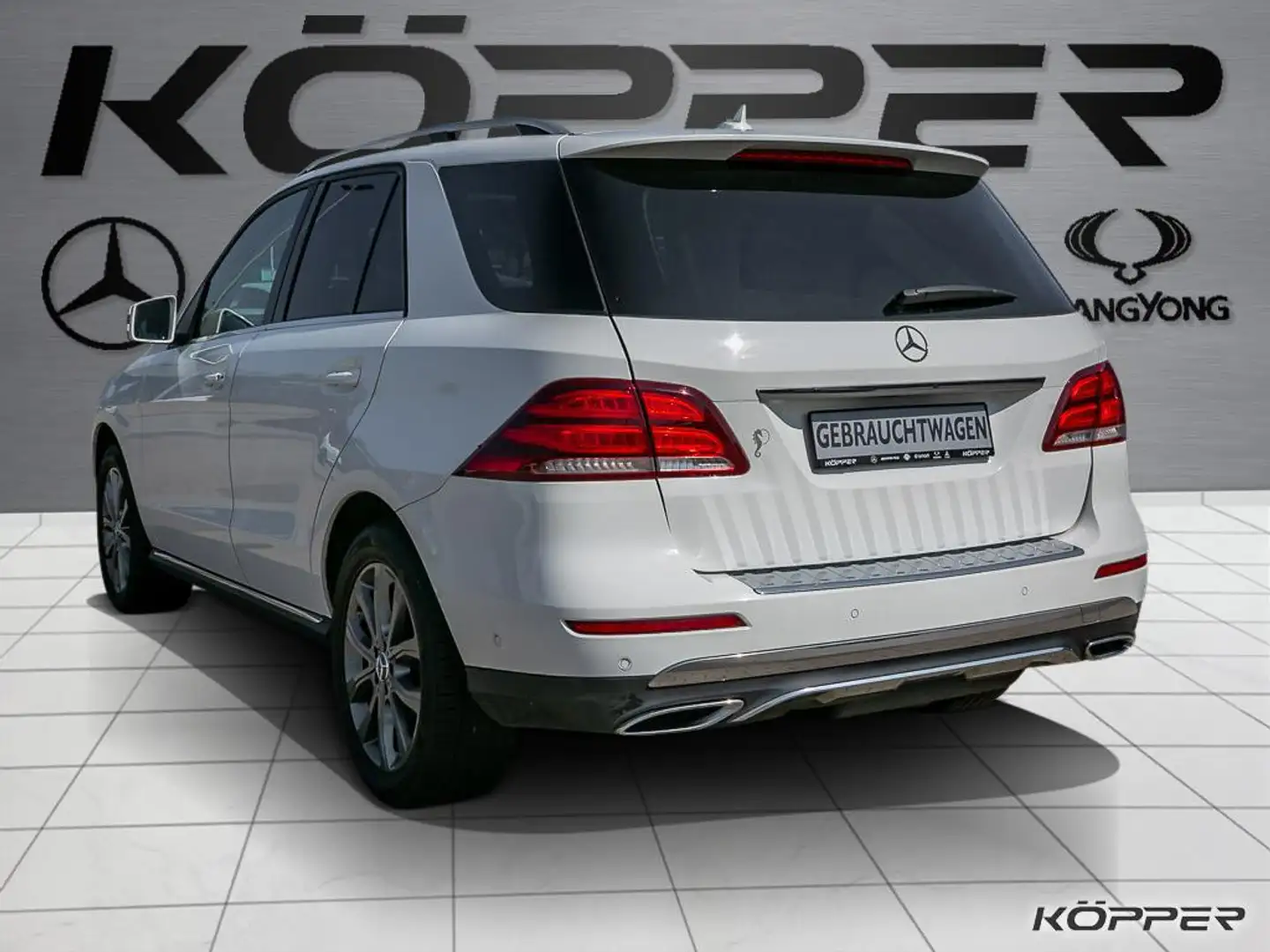 Mercedes-Benz GLE 350 d 4M EXCLUSIVE AHK Airmatic Pano Leder Wit - 2
