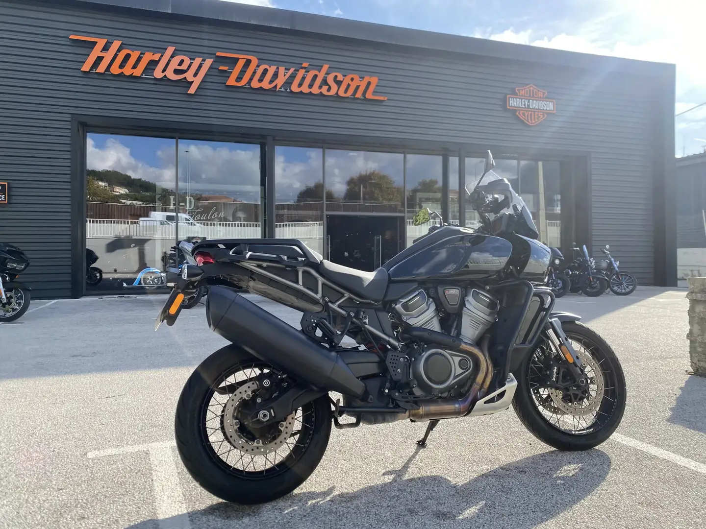 Harley-Davidson Pan America Zwart - 1