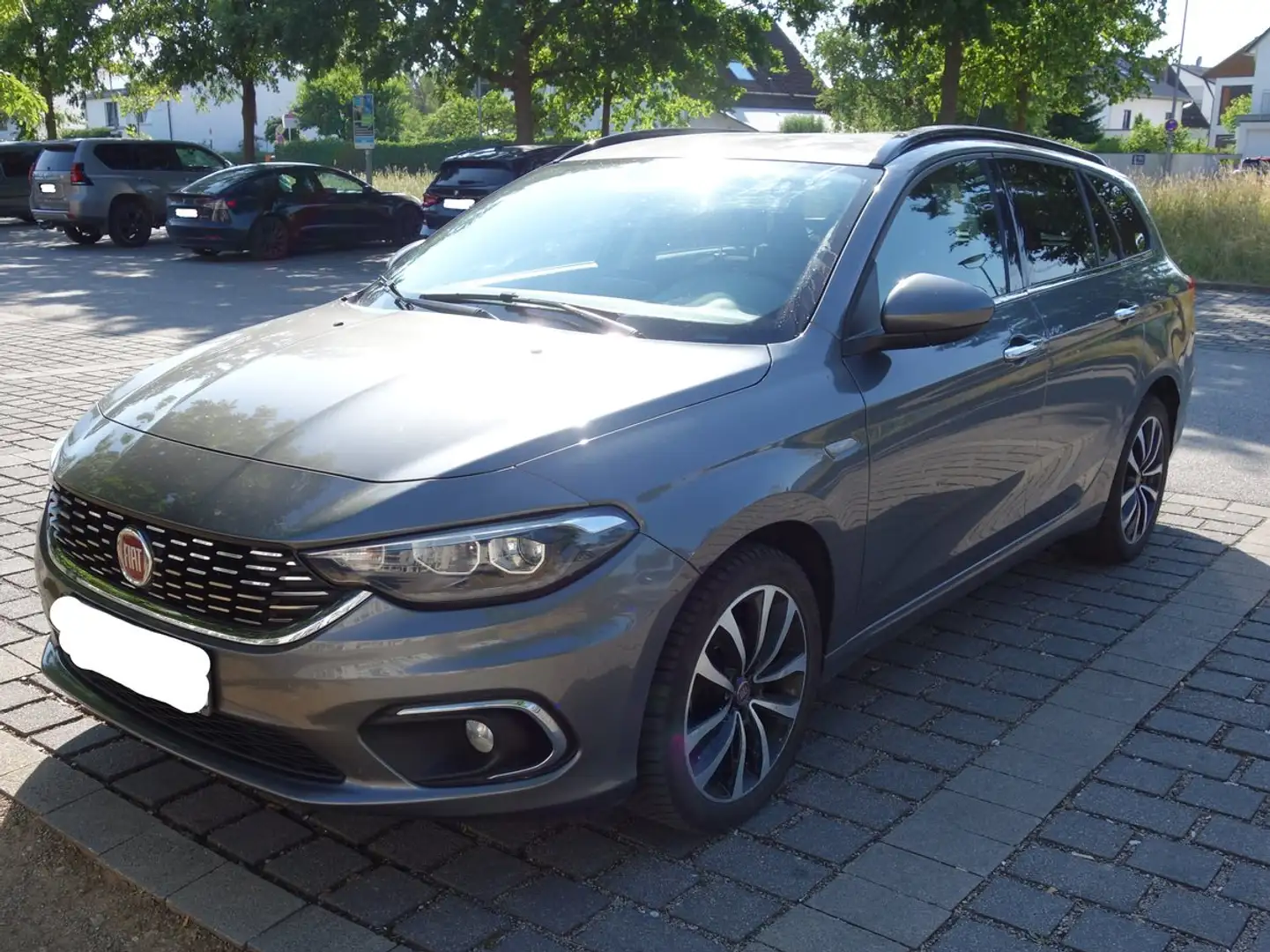 Fiat Tipo Tipo Kombi 1.6 MultiJet Lounge Gris - 1