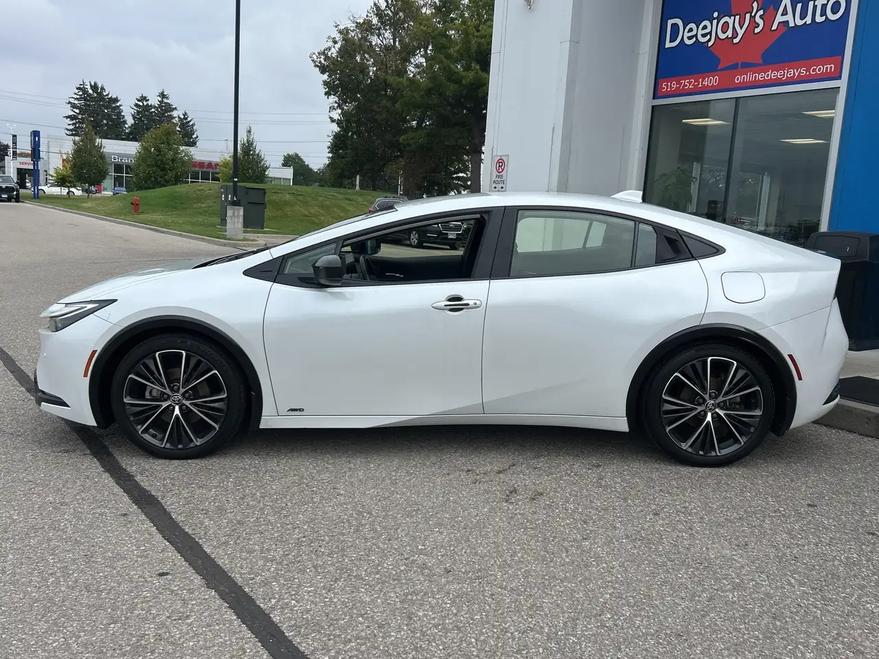 Toyota Prius снимка Toyota Prius