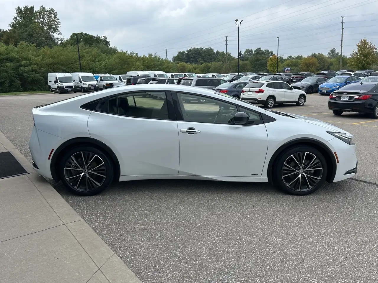 Toyota Prius снимка Toyota Prius