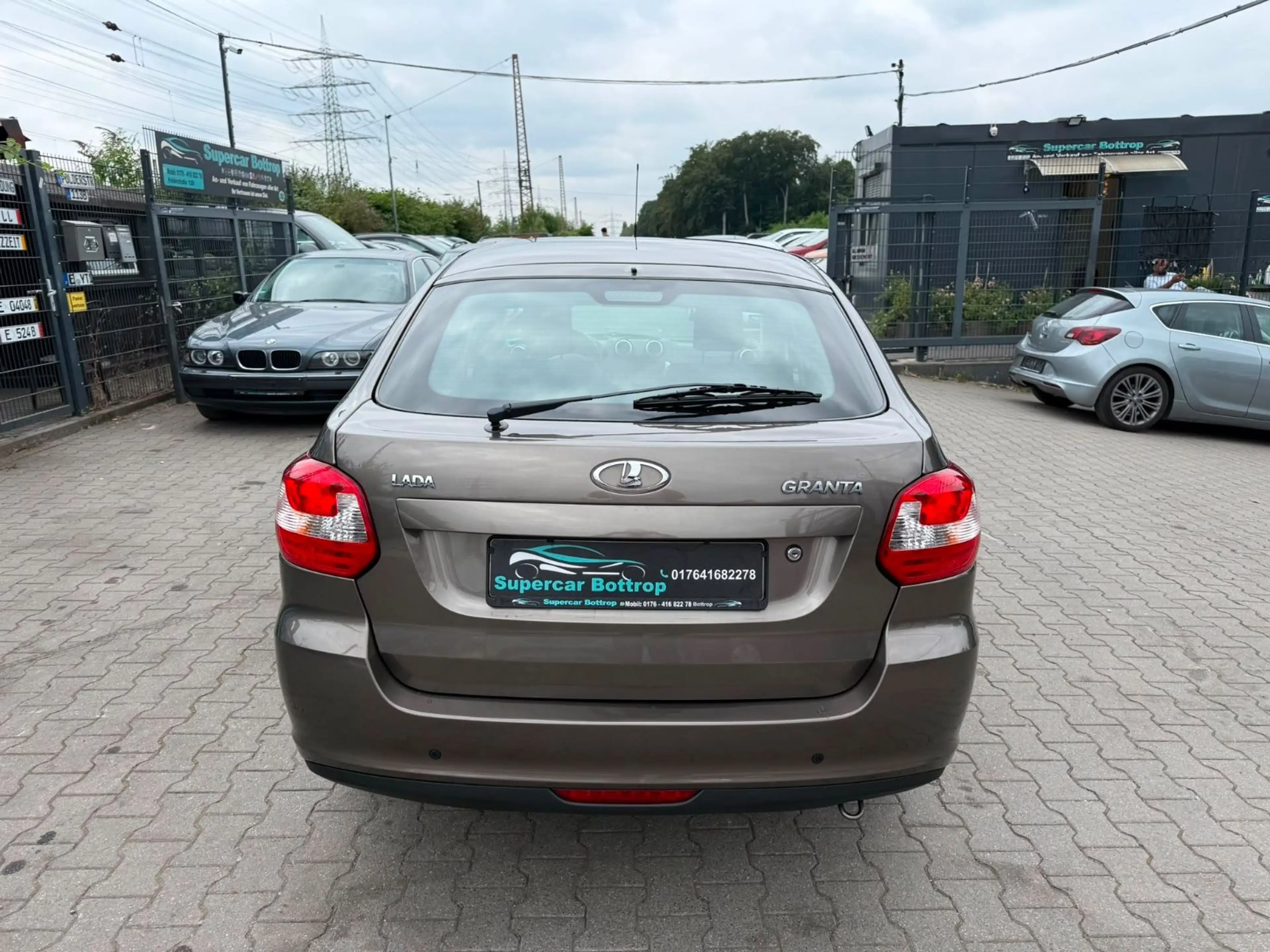 Lada Granta — photo 5