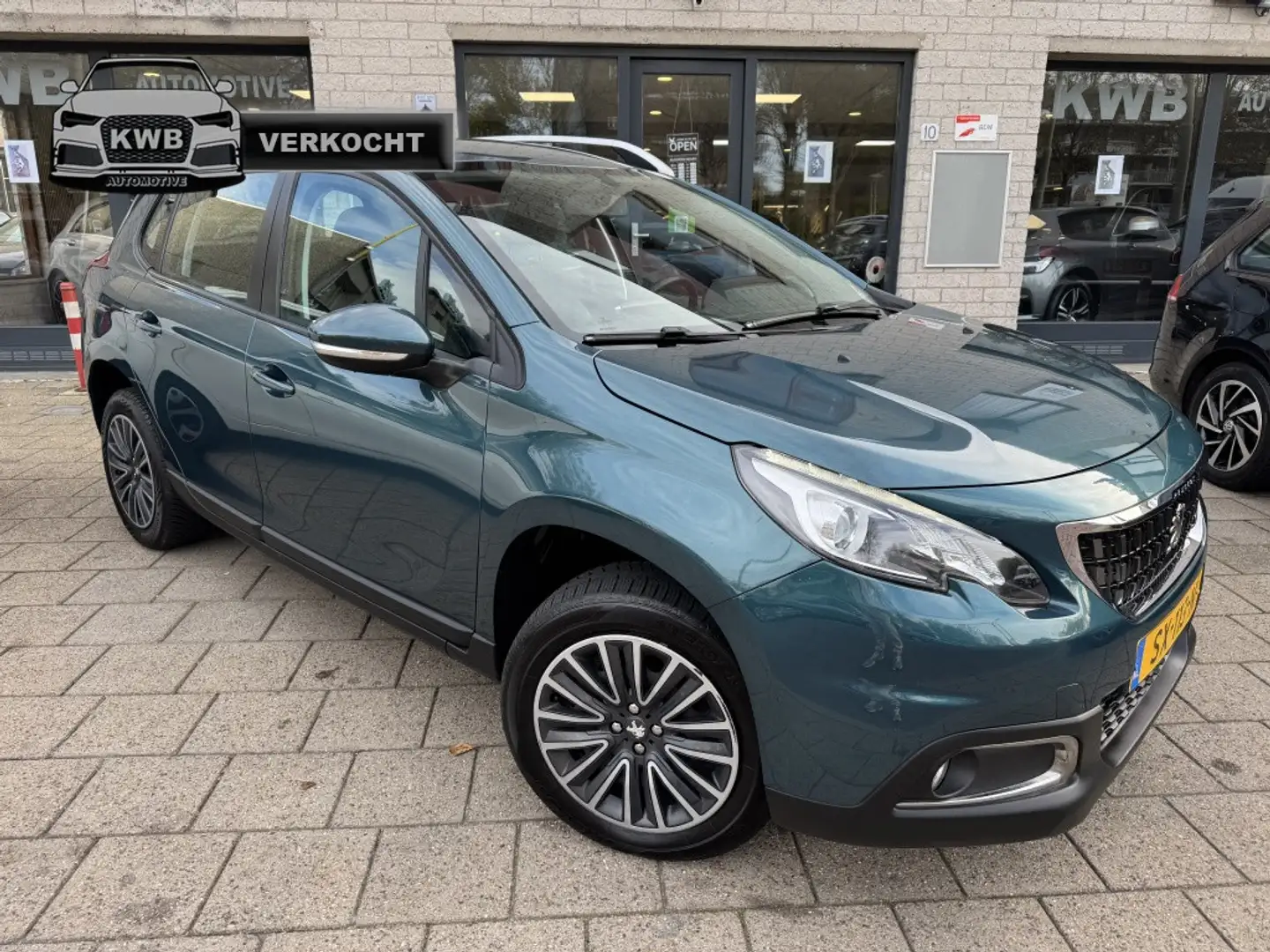 Peugeot 2008 1.2 PureTech Active Navi Distributie VV NAP Vert - 1