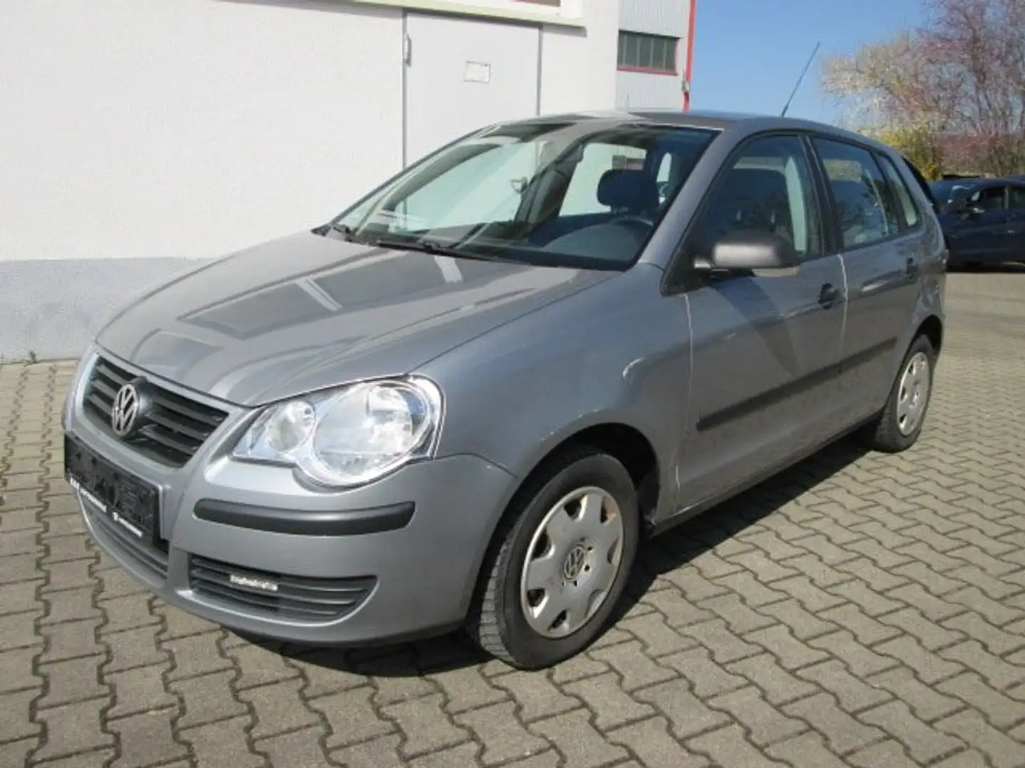 Volkswagen Polo Trendline / KLIMA / TÜV NEU Zilver - 2