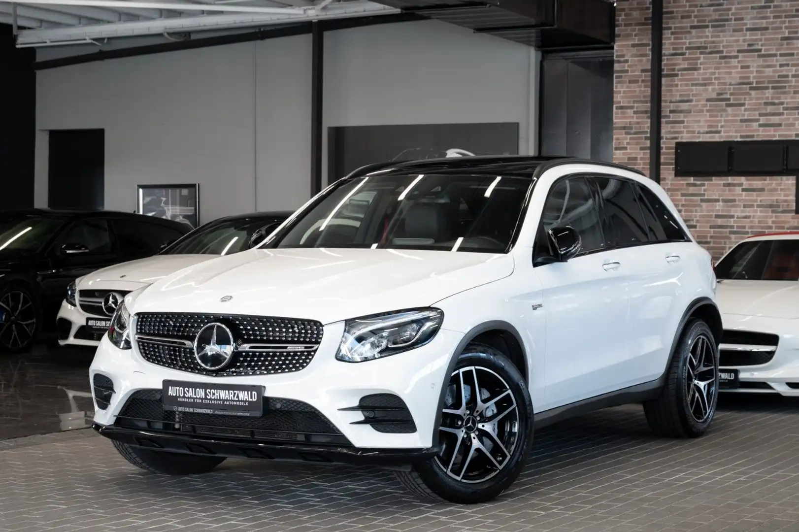 Mercedes-Benz GLC 43 AMG GLC43 AMG 4Matic|PANO|HEAD-UP|BURMESTER|MEMORY White - 1