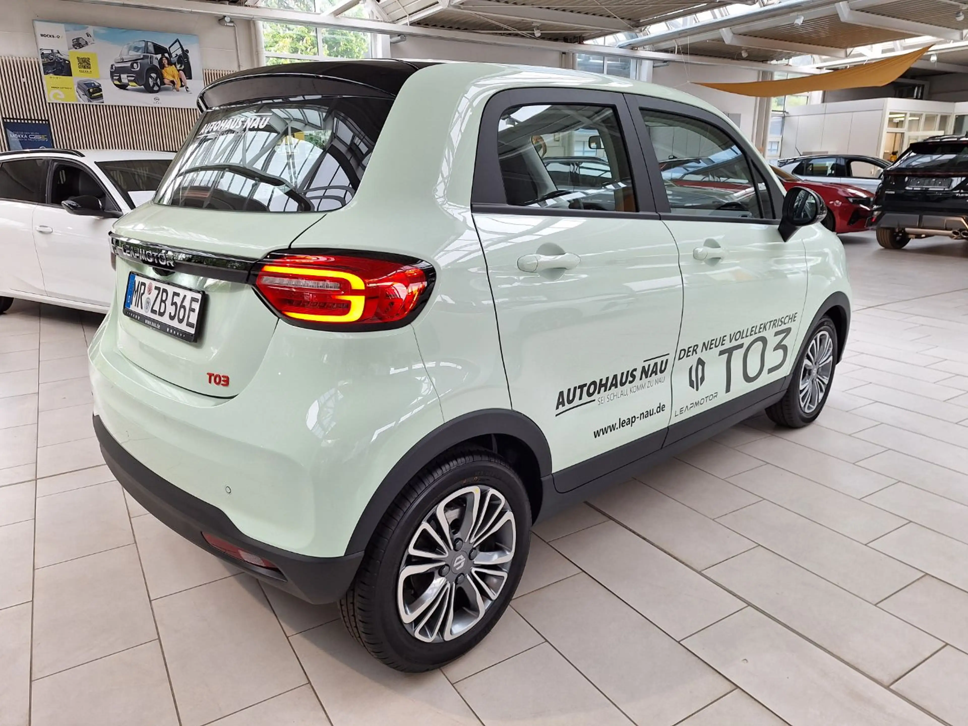 Leapmotor T03 37 70 kW BEV ACC+Navi+Pano+SD+Kam.+KeyLess — photo 3