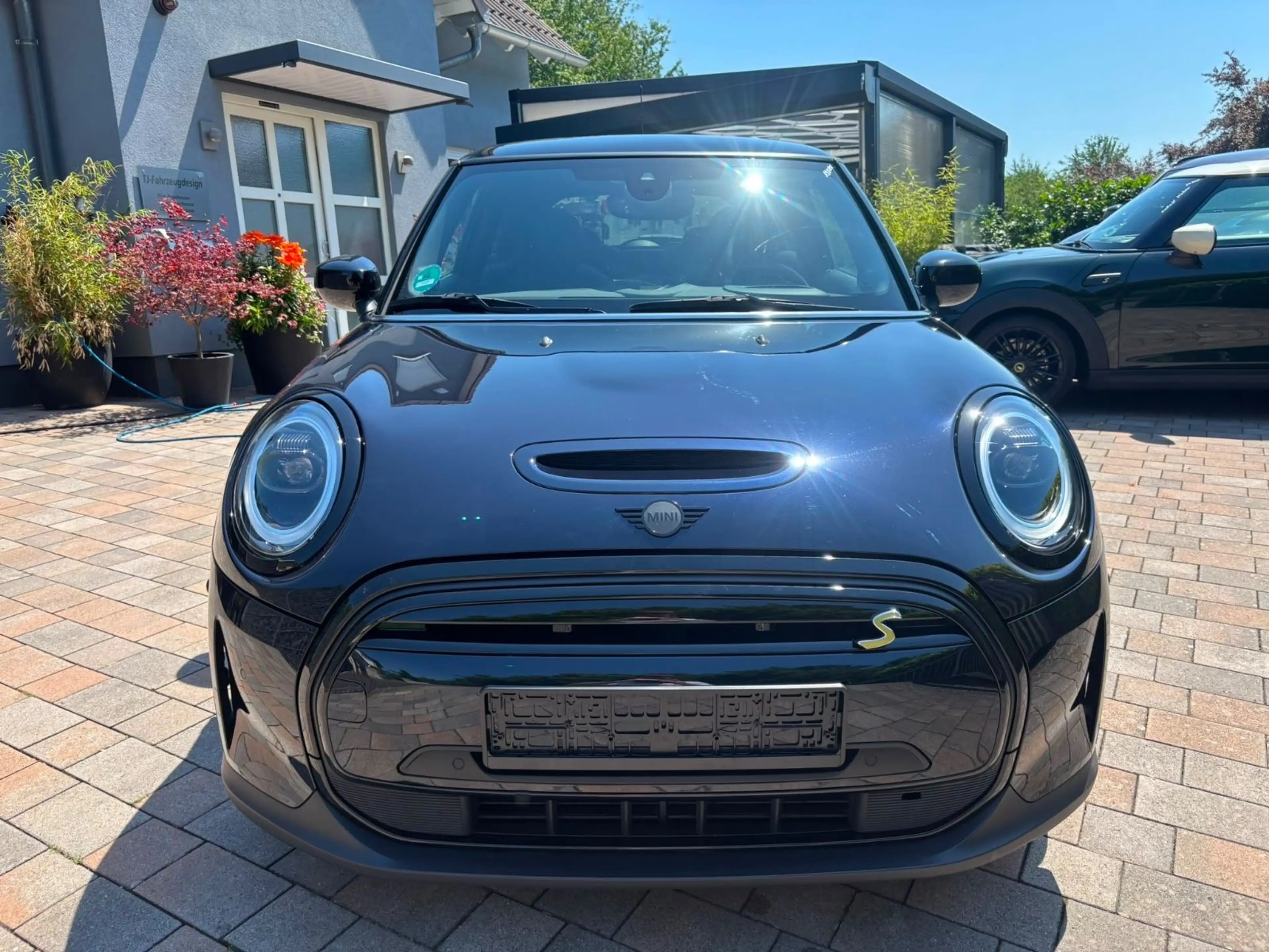MINI Cooper SE Pano HUD H/K Navi LED Kam 17 — photo 2