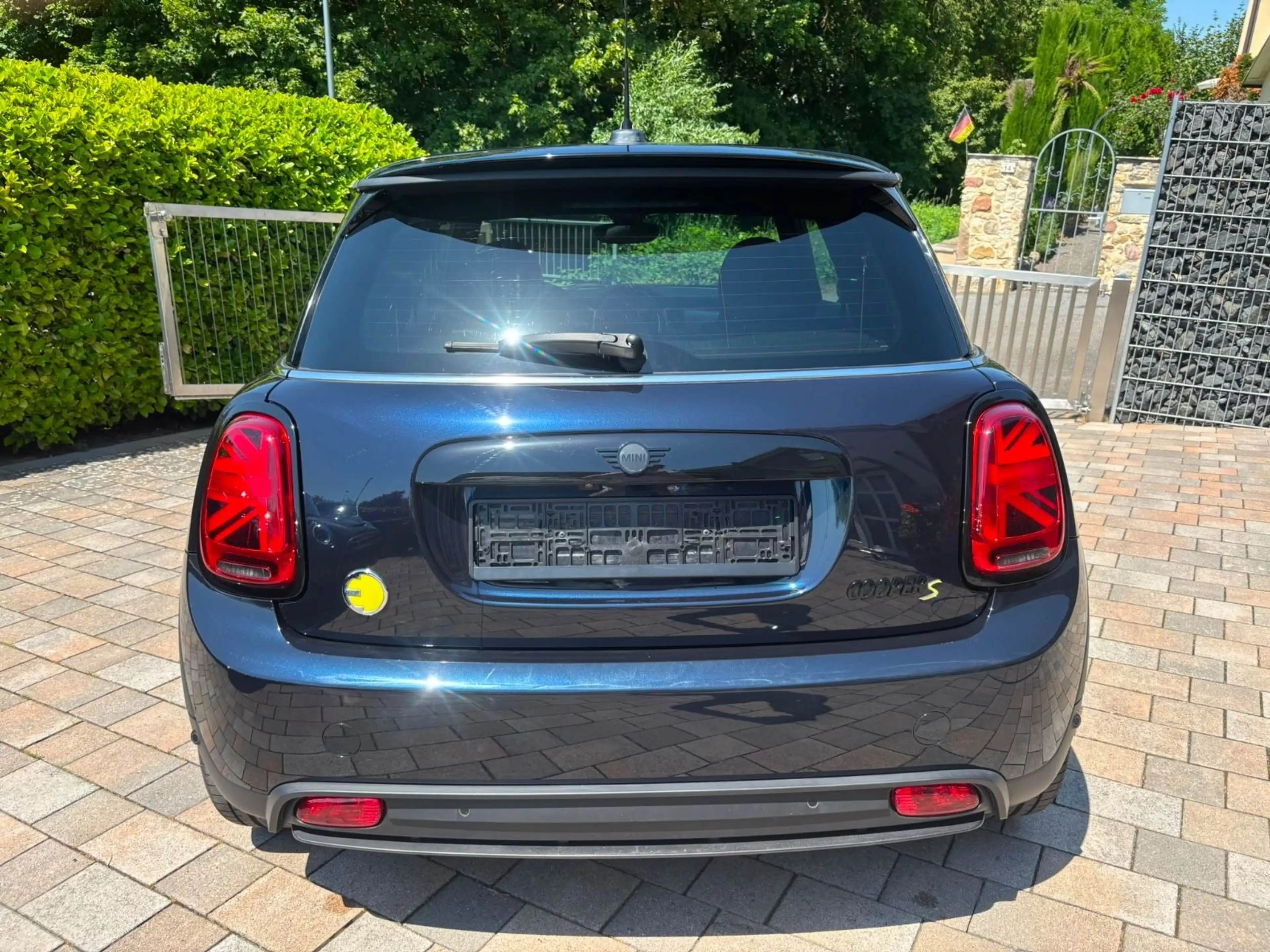 MINI Cooper SE Pano HUD H/K Navi LED Kam 17 — photo 7