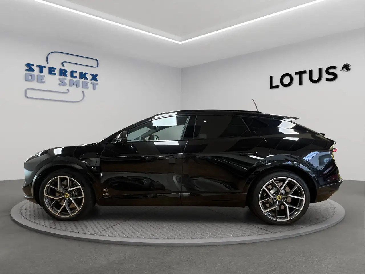 Lotus Eletre 2024