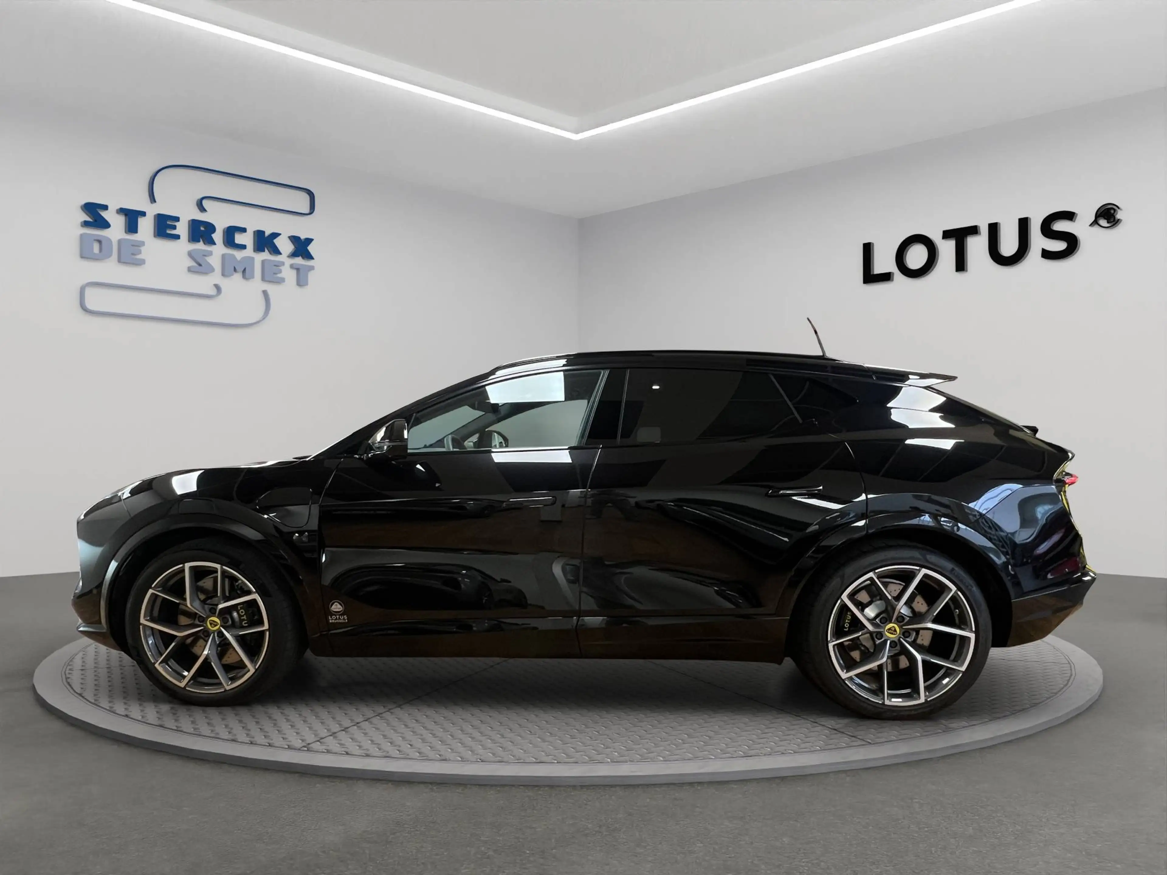 Lotus Eletre S DEMO - KEF REFERENCE - ACTIVE AERO — photo 3