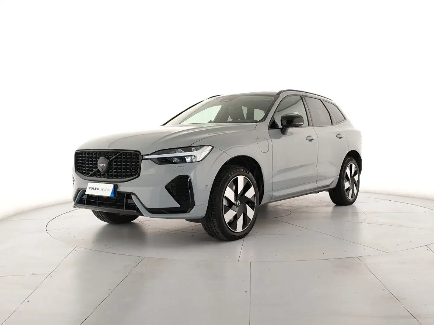 Volvo XC60 T6 Plug-in hybrid AWD automatico Ultra Dark Argent - 2