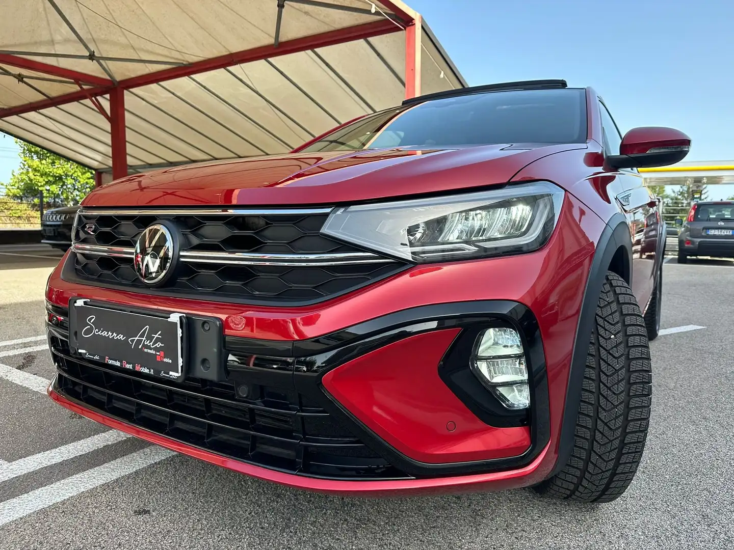 Volkswagen Taigo Taigo 1.0 tsi R-Line 110cv dsg Rosso - 2
