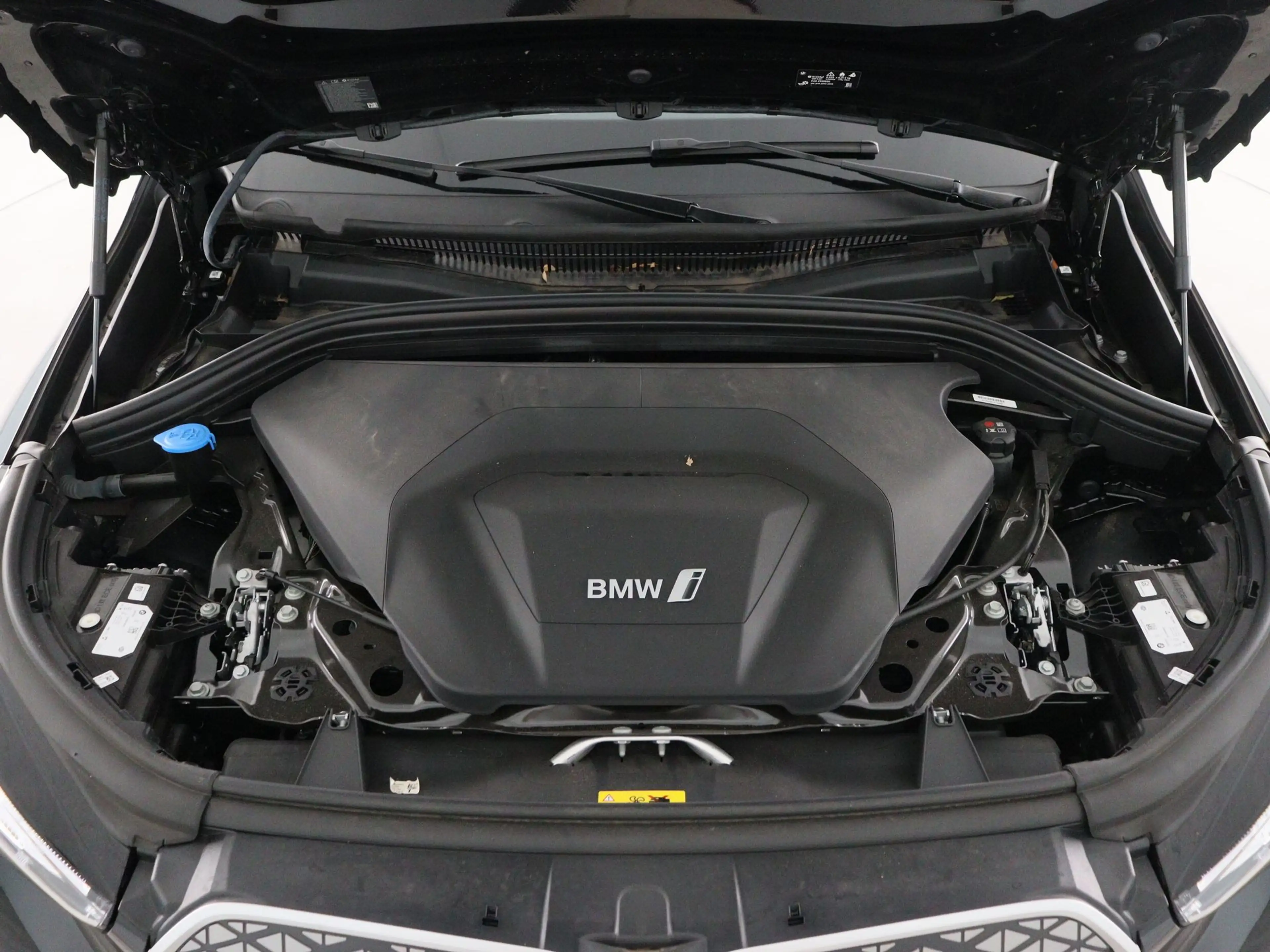 BMW iX1 eDrive20 M-Sport | Trekhaak | Panoramadak SoH 100% — photo 5
