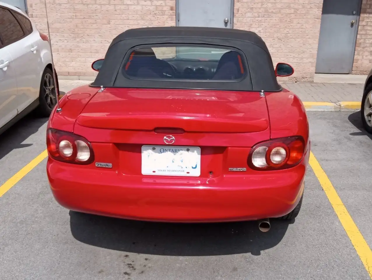 Mazda MX-5 Miata снимка Mazda MX-5 Miata