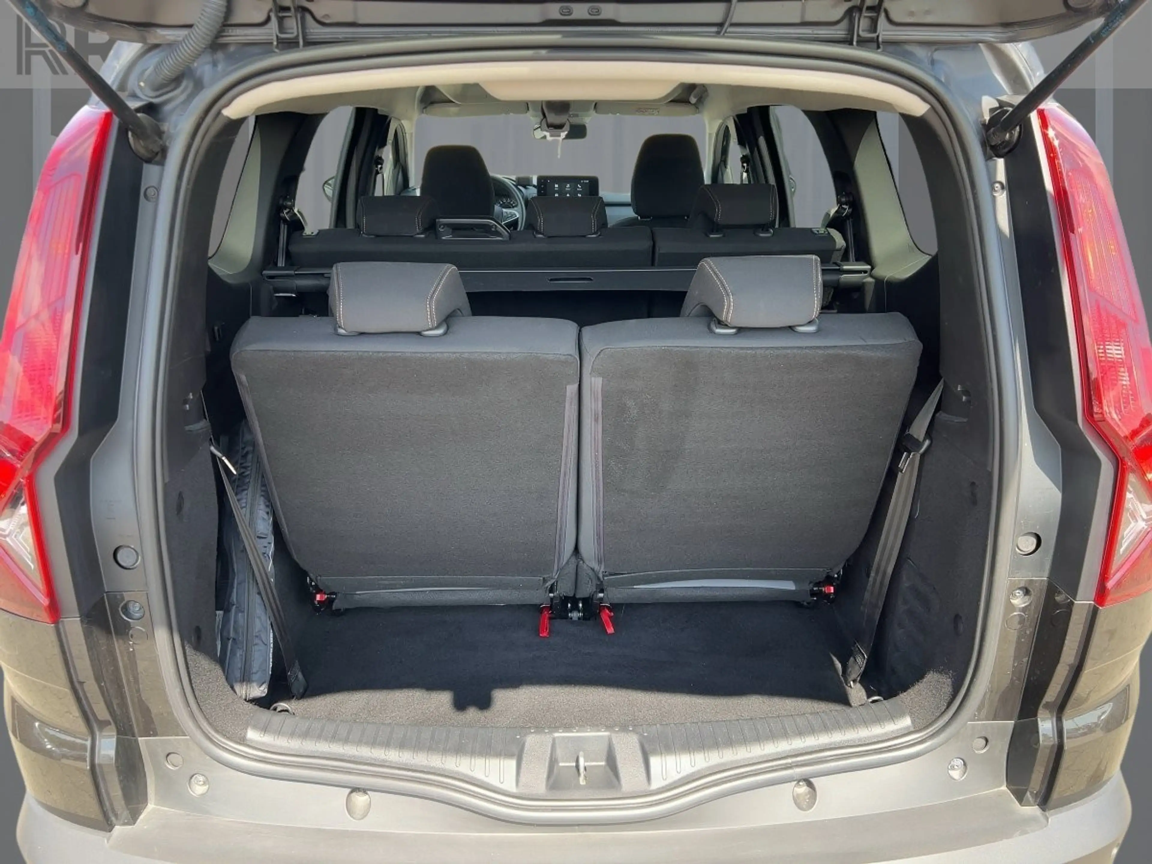 Dacia Jogger Extreme TCe 110 7-Sitzer SHZ PDC KLIMA ABS — photo 21