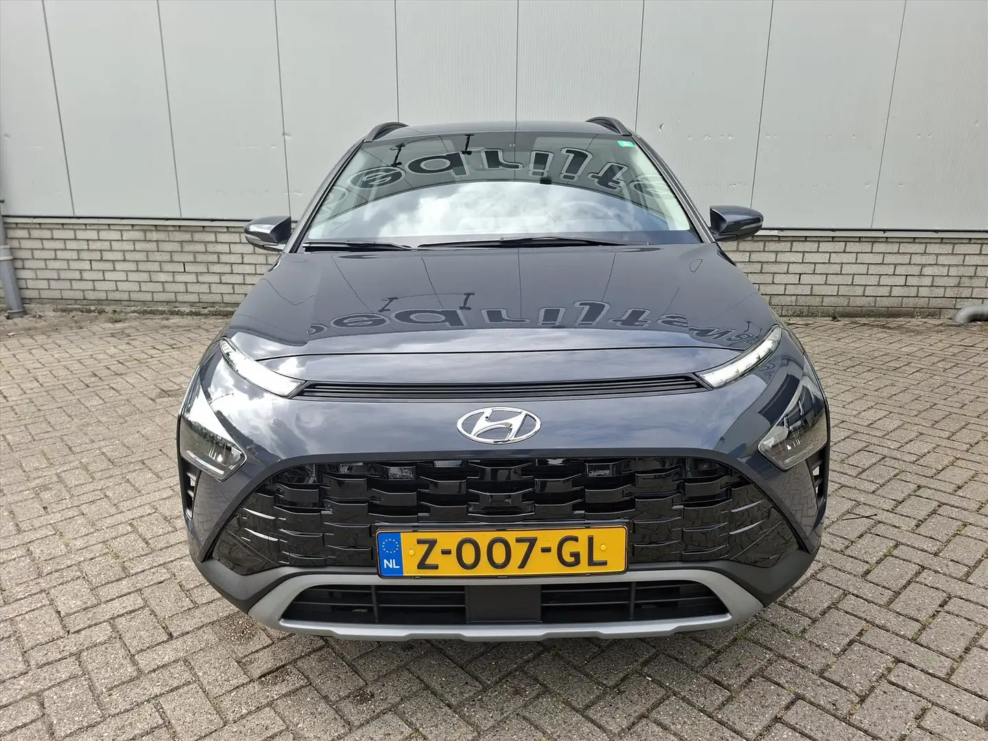 Hyundai BAYON 1.0 T-GDI 100PK 7DCT Premium I Luxe uitvoering Grijs - 2