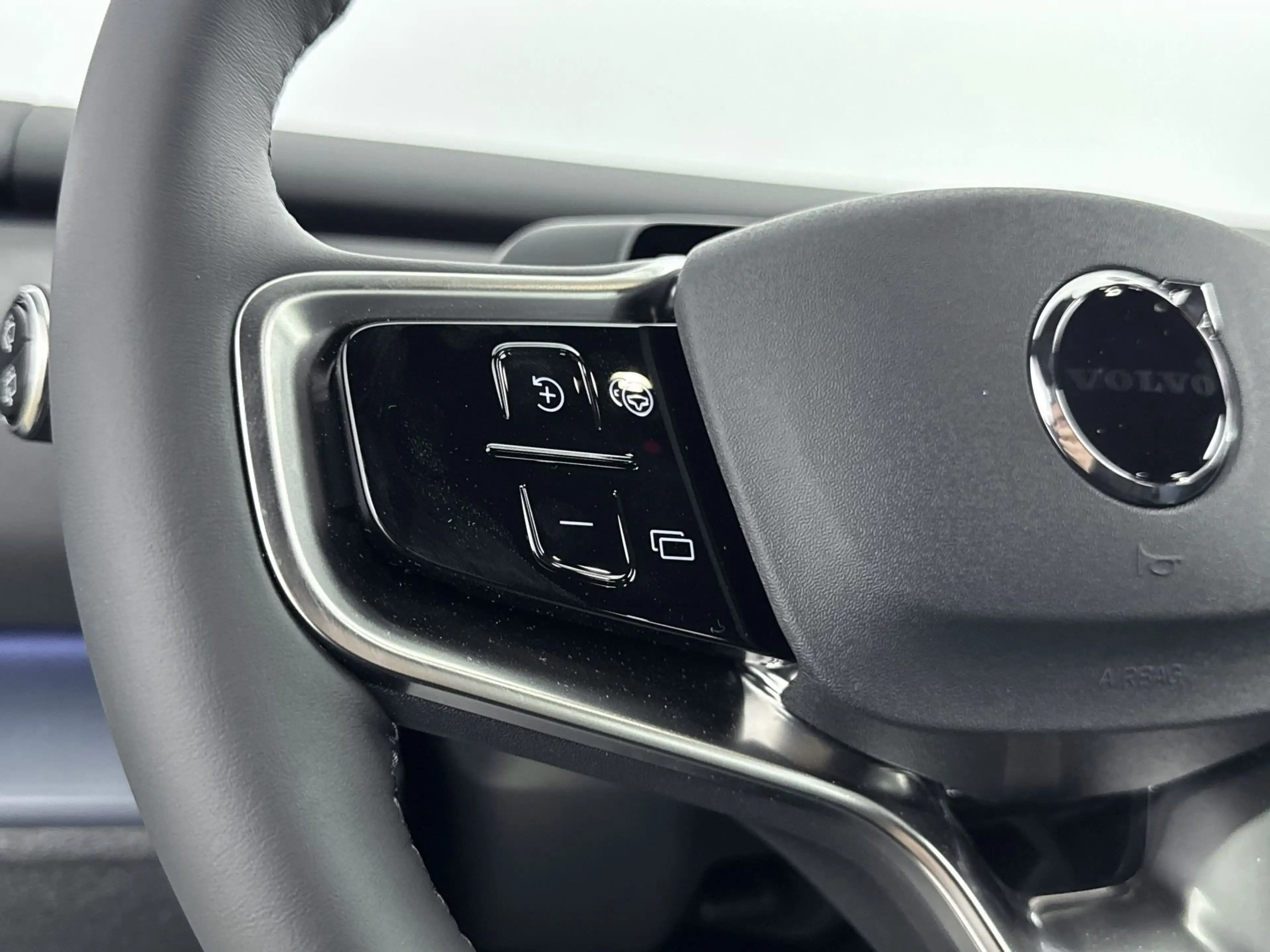 Volvo EX30 Single Motor Plus Europa 51 kWh | Stoel + Stuurver — photo 12