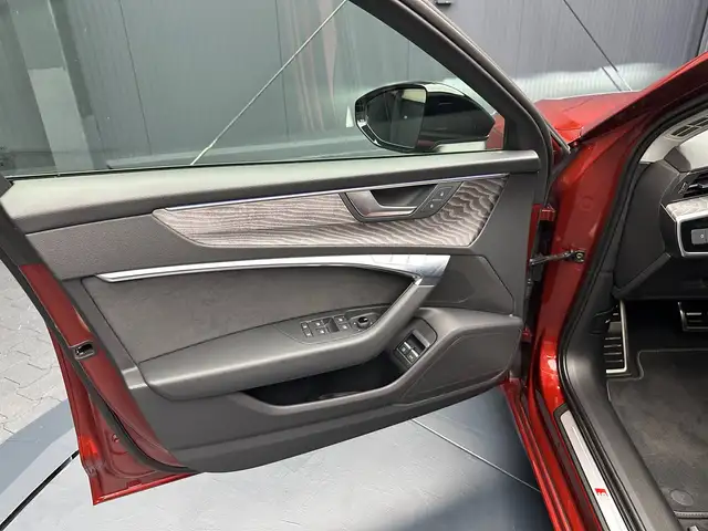 Audi A6 view 15